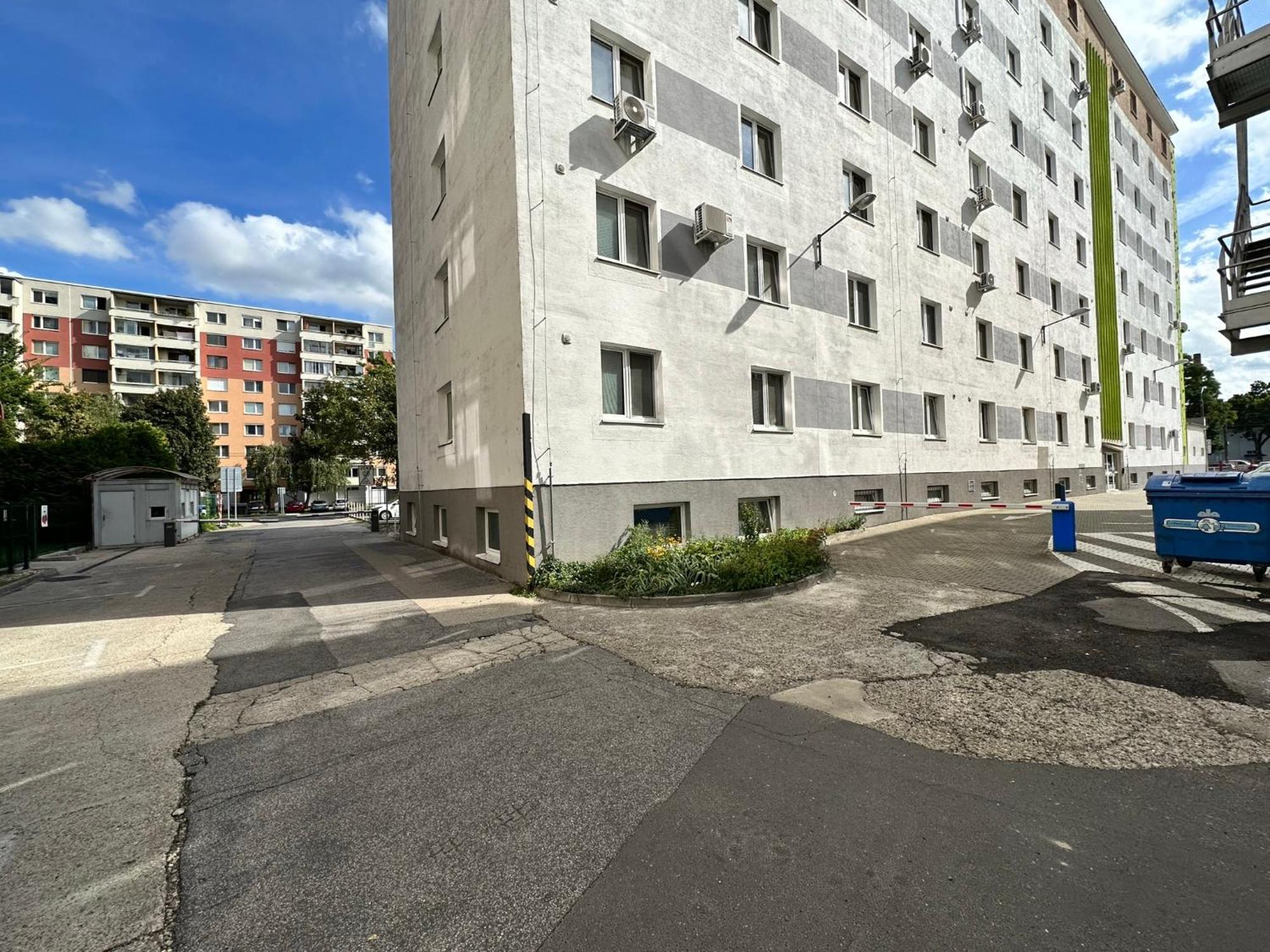 Cozy Studio Apartment In The Wider Center Bratysława Zewnętrze zdjęcie